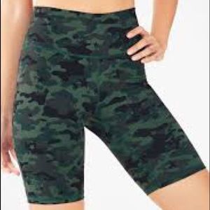 Fabletics Define Powerhold 9 Inch Shorts